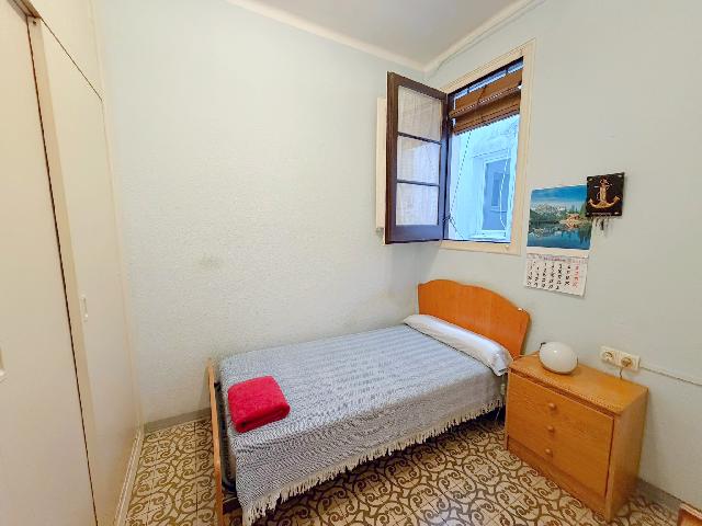 Imagen 29 Inmueble 302698 - Piso en venta en Barcelona / Junto Ronda Sant Antoni y metro L2
