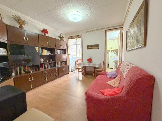 Imagen 7 Inmueble 302698 - Piso en venta en Barcelona / Junto Ronda Sant Antoni y metro L2
