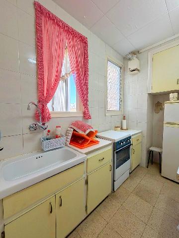 Imagen 16 Inmueble 302698 - Piso en venta en Barcelona / Junto Ronda Sant Antoni y metro L2