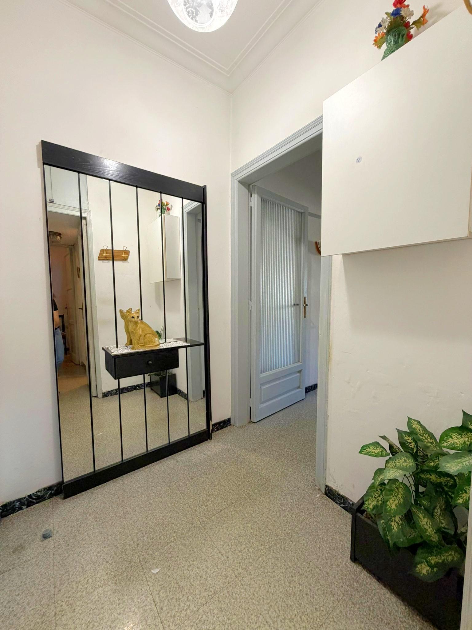 Imagen 29 Piso en venta en Barcelona / Junto Plaça Universitat