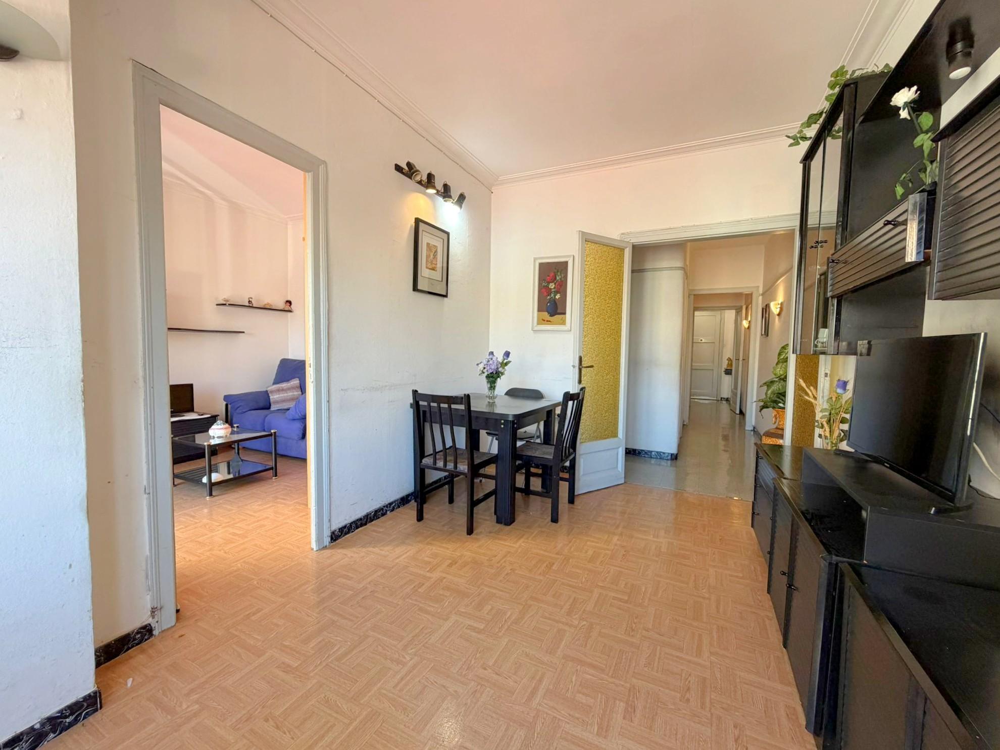 Imagen 9 Piso en venta en Barcelona / Junto Plaça Universitat