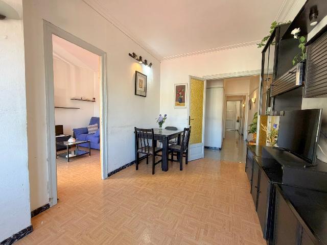 Imagen 9 Inmueble 302888 - Piso en venta en Barcelona / Junto Plaça Universitat