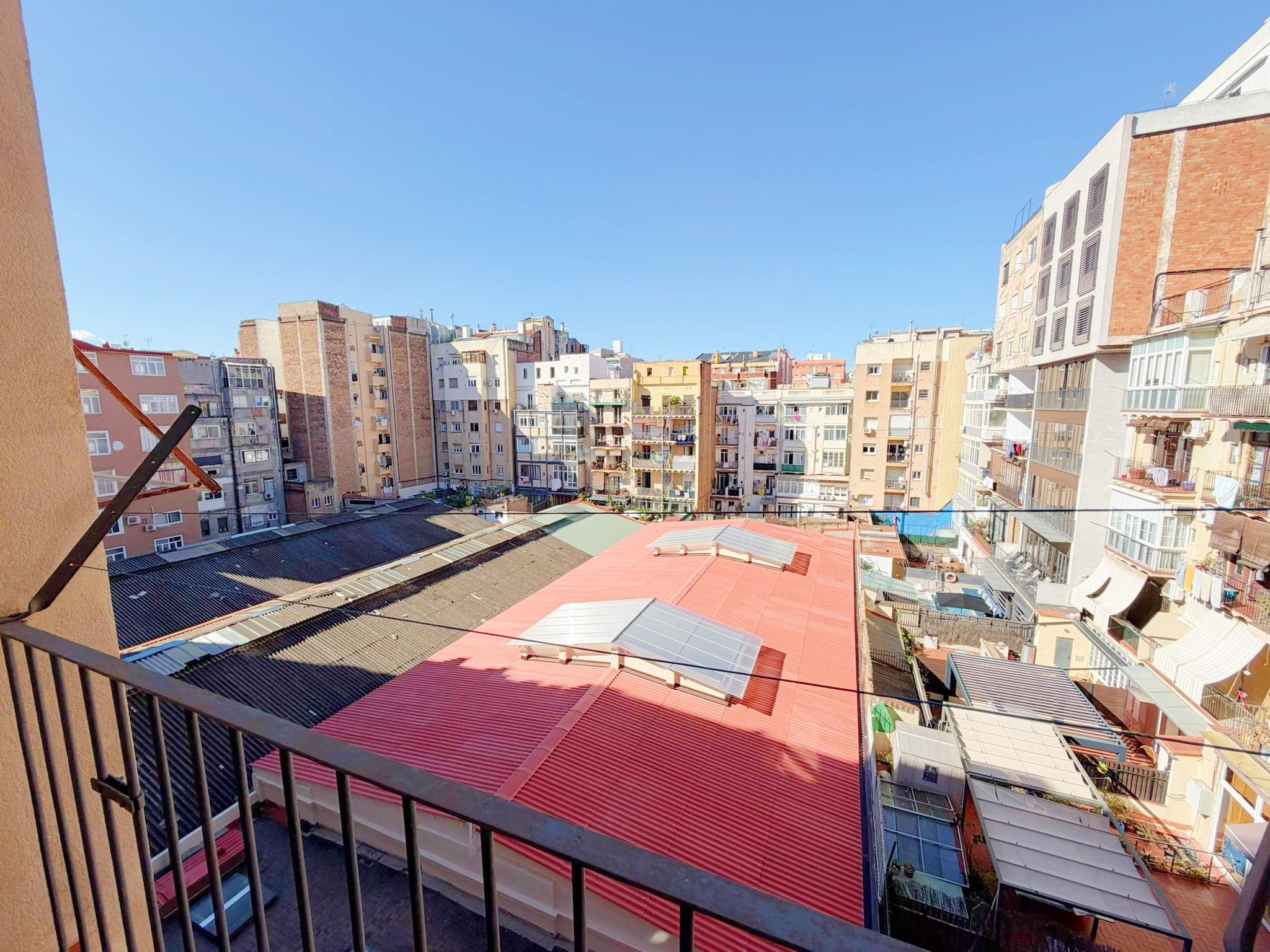 Imagen 21 Piso en venta en Barcelona / Junto Plaça Universitat