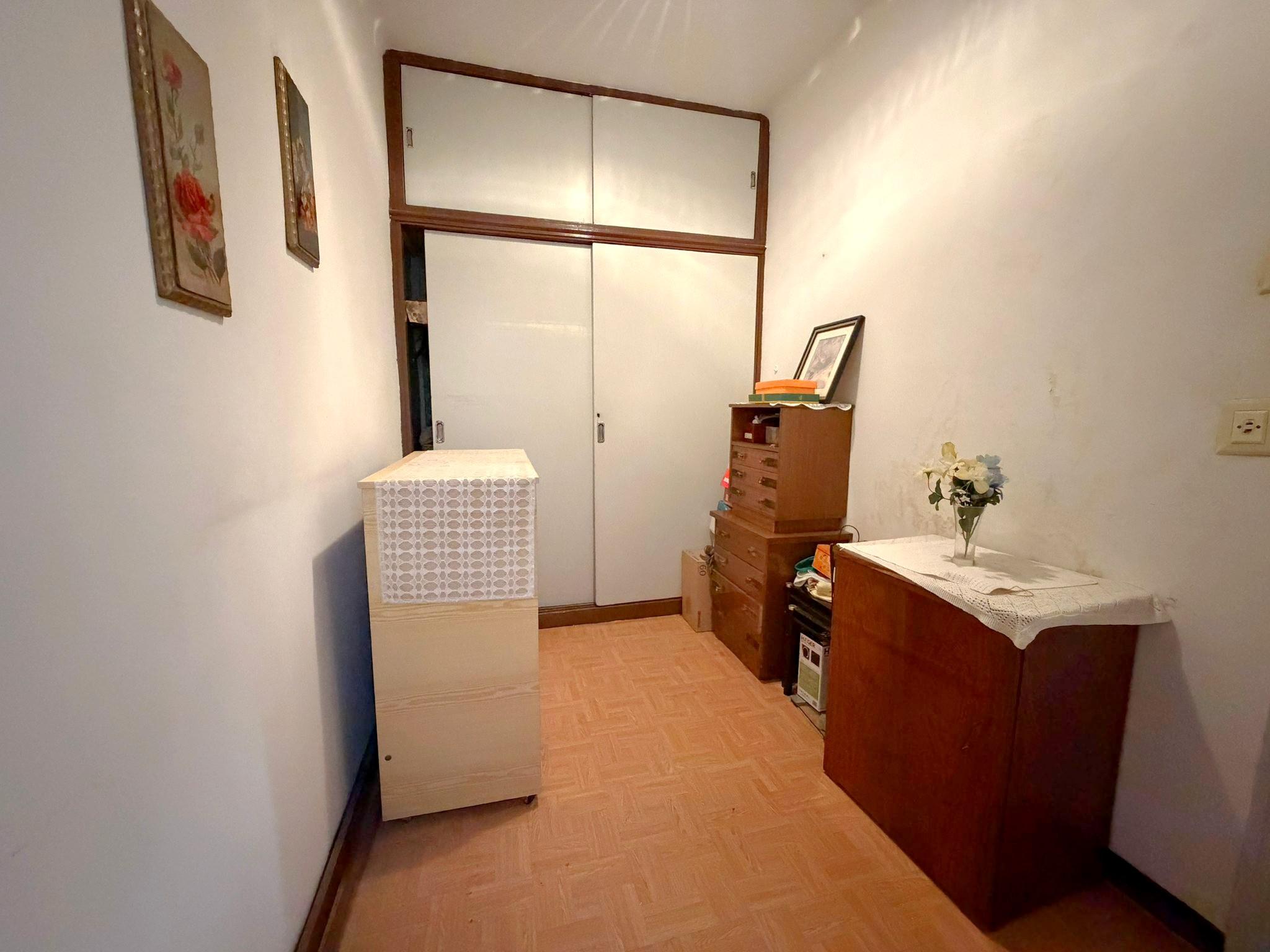 Imagen 28 Piso en venta en Barcelona / Junto Plaça Universitat