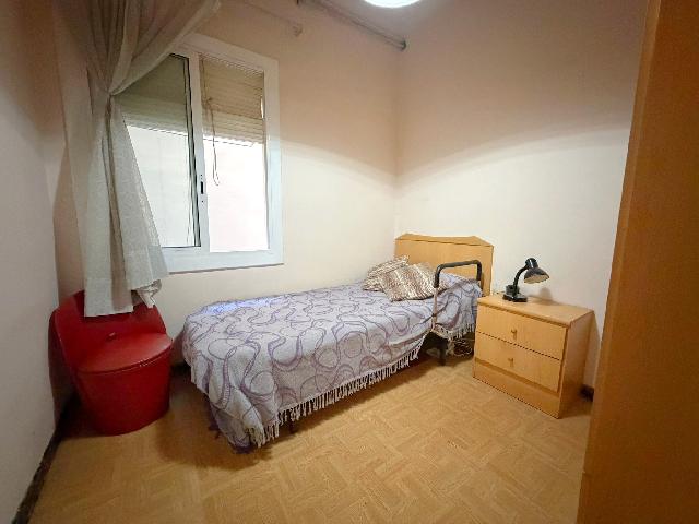 Imagen 6 Inmueble 302888 - Piso en venta en Barcelona / Junto Plaça Universitat