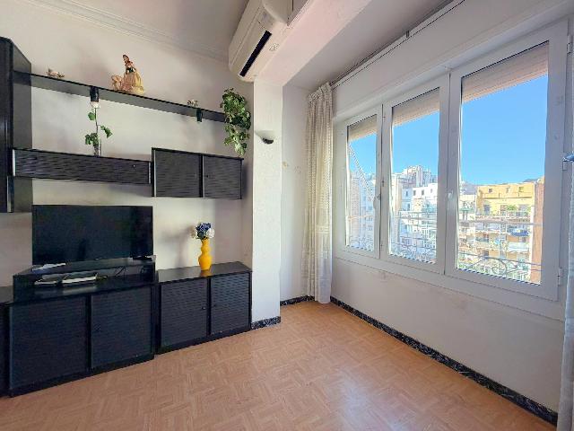 Imagen 10 Inmueble 302888 - Piso en venta en Barcelona / Junto Plaça Universitat