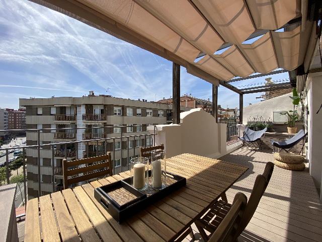 Imagen 1 Inmueble 302970 - Ático en venta en Barcelona / Junto Avda. de Roma