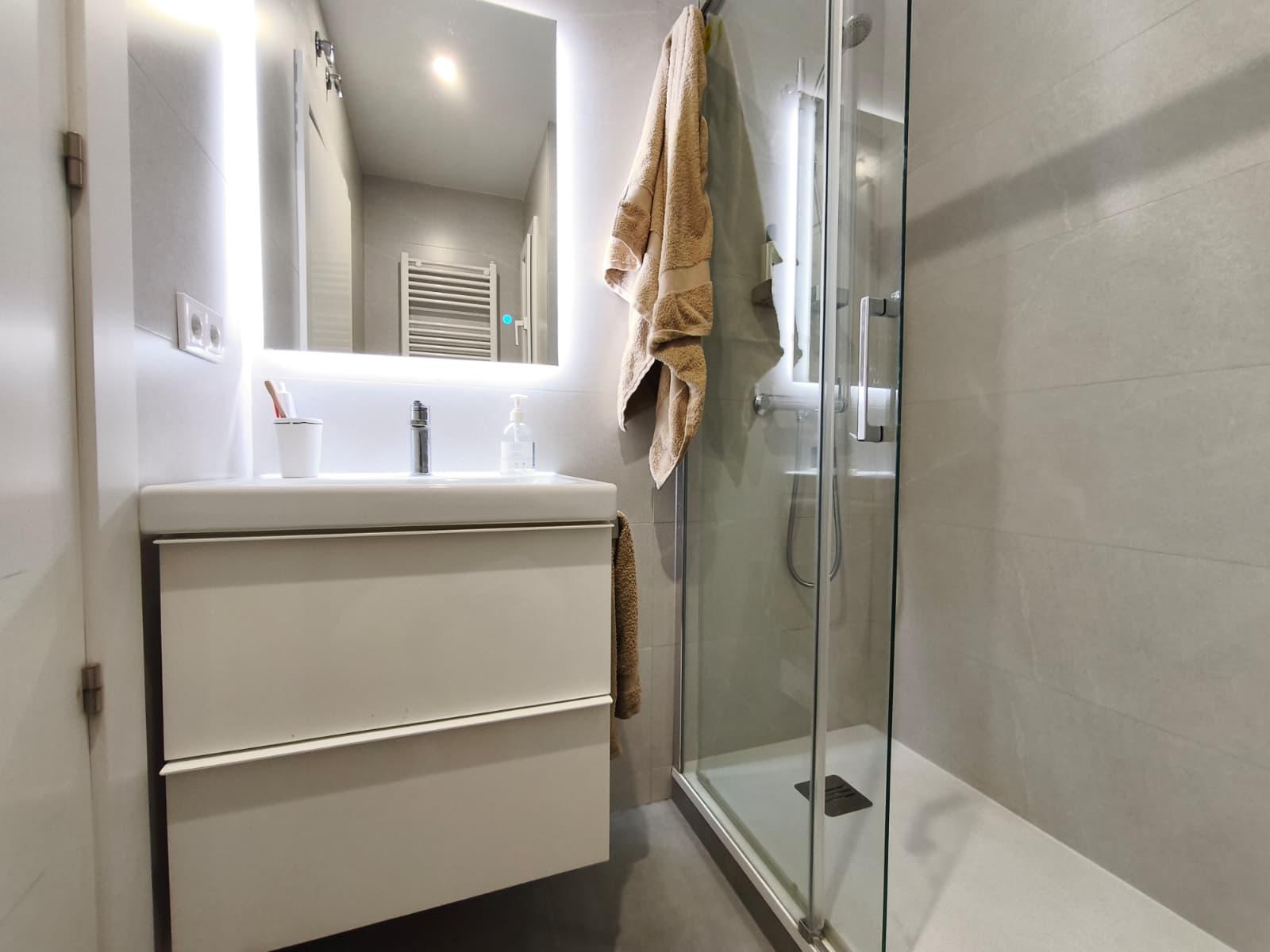 Imagen 3 Piso en venta en Barcelona / Junto Plaça Rovira