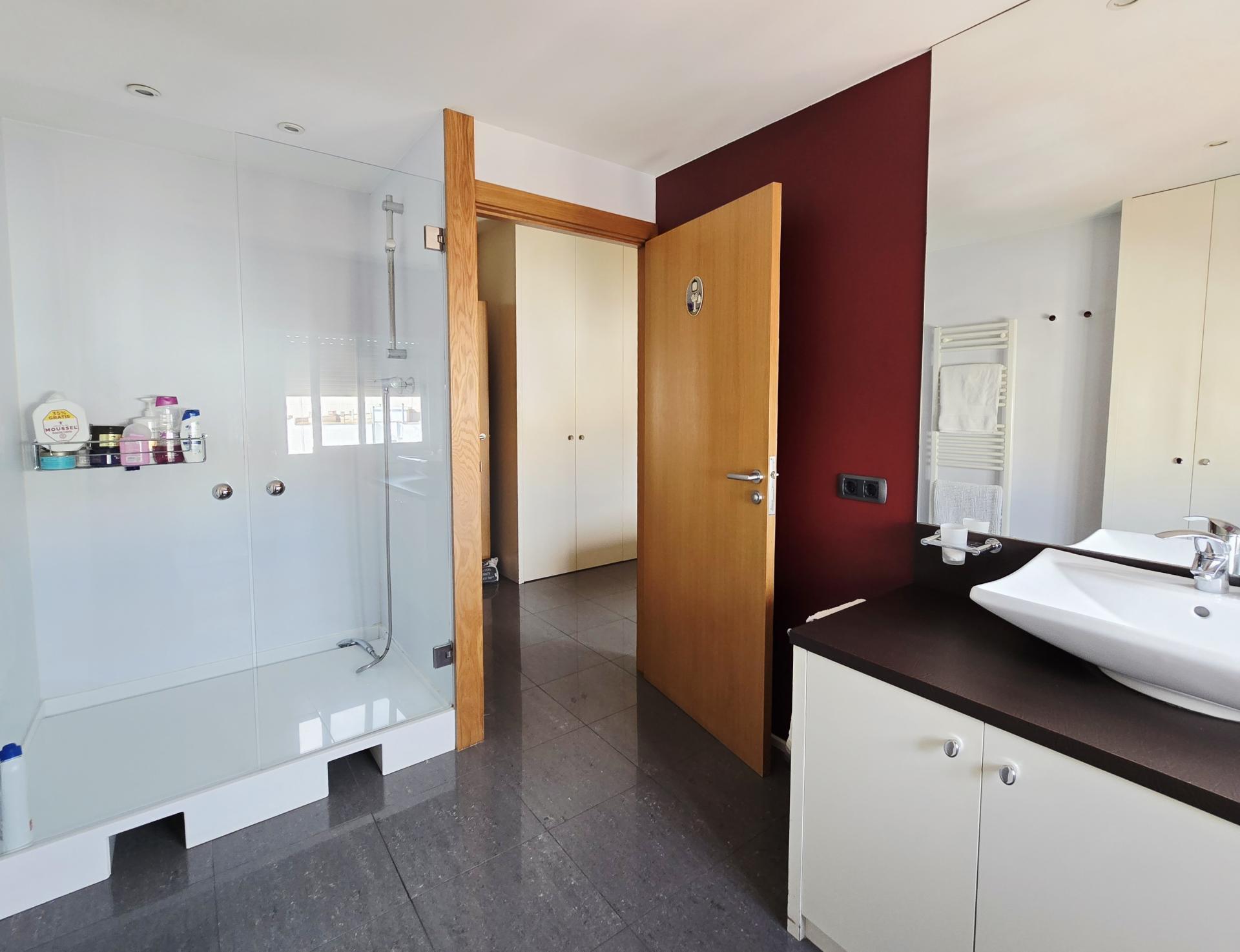 Imagen 32 Piso en venta en Barcelona / Junto Cardenal reig