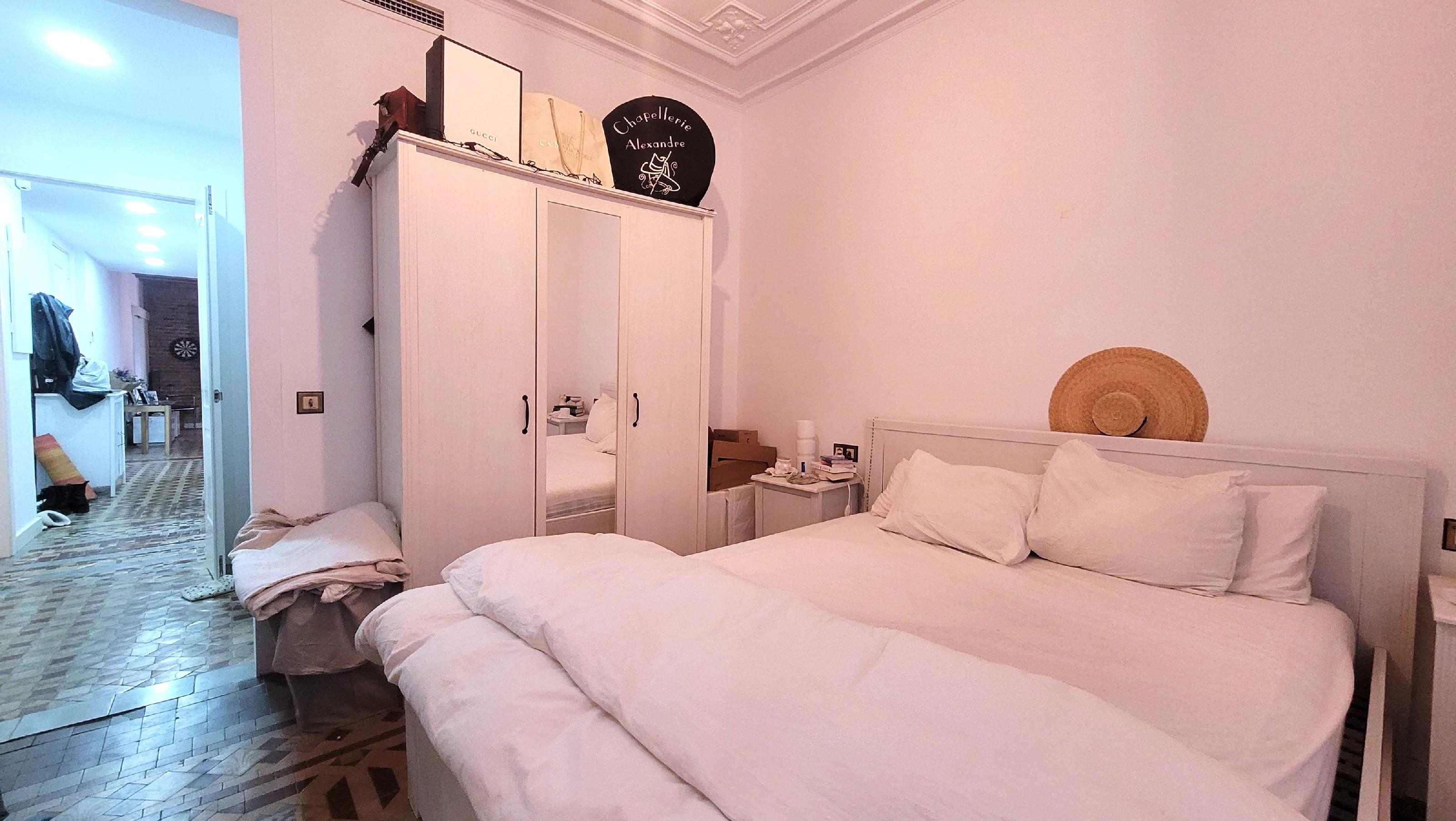 Imagen 14 Piso en venta en Barcelona / Junto Calle Riera Alta