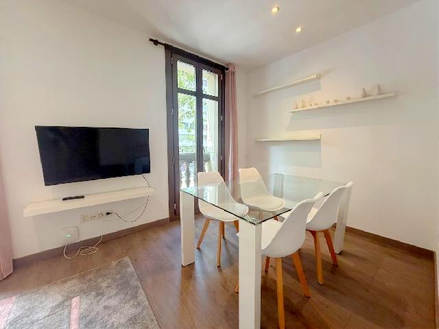 Imagen 7 Inmueble 304027 - Piso en venta en Barcelona / Junto L3 Poble Sec