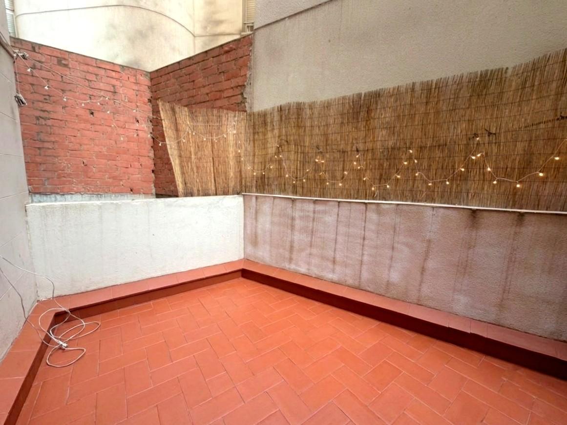 Imagen 25 Piso en venta en Barcelona / Junto L3 Poble Sec