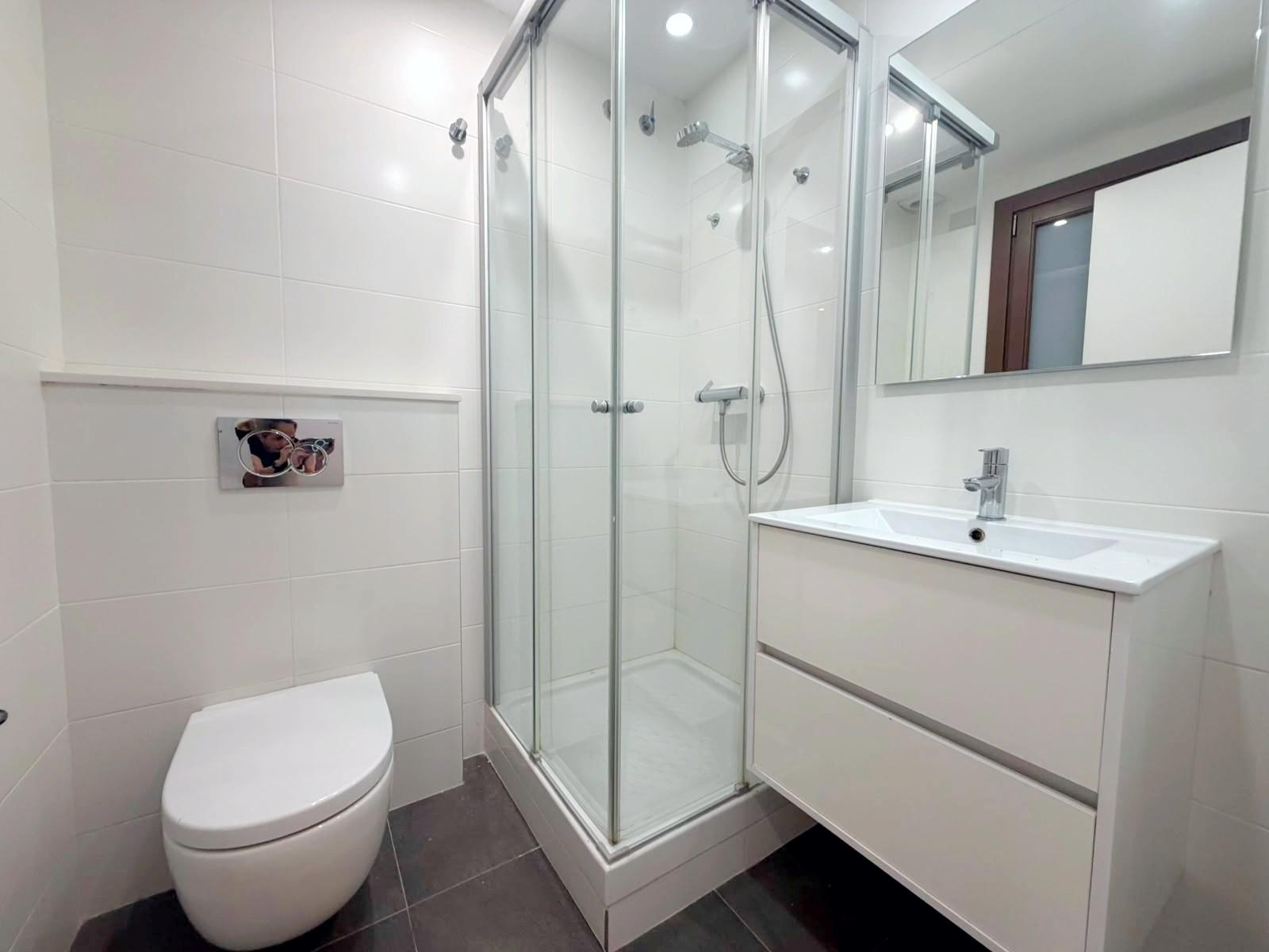 Imagen 5 Piso en venta en Barcelona / Junto L3 Poble Sec