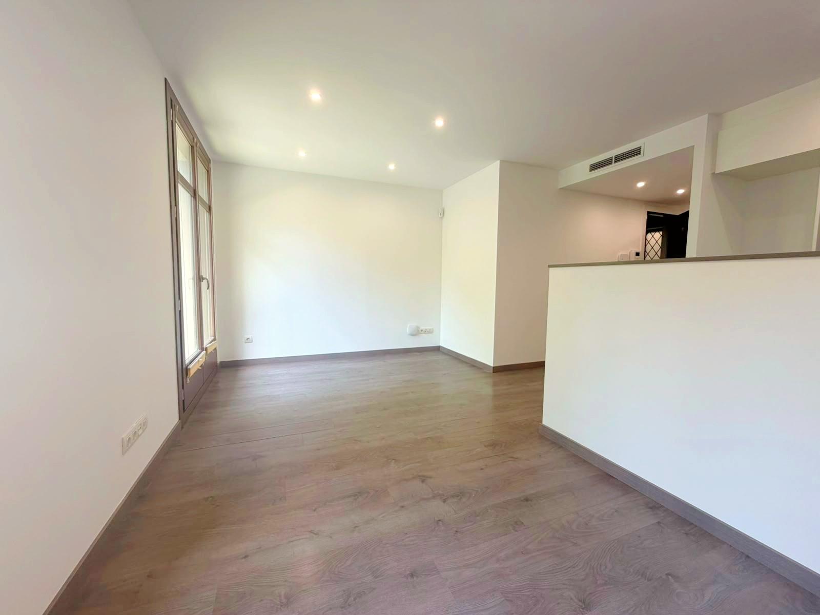 Imagen 7 Piso en venta en Barcelona / Junto L3 Poble Sec