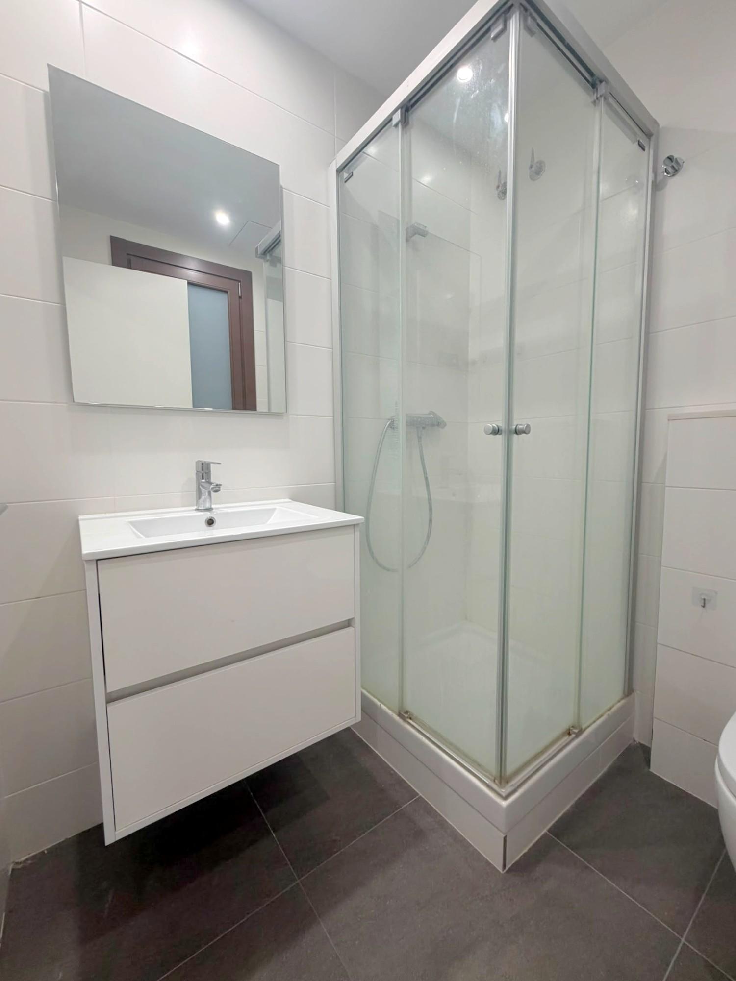 Imagen 11 Piso en venta en Barcelona / Junto L3 Poble Sec