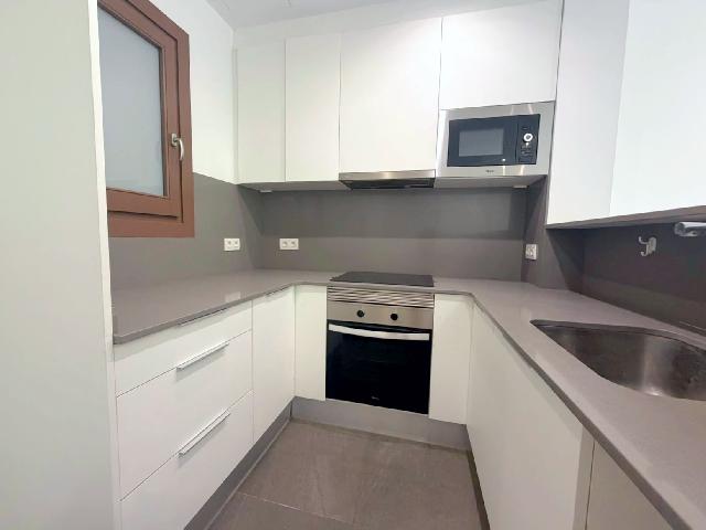 Imagen 9 Inmueble 304028 - Piso en venta en Barcelona / Junto L3 Poble Sec