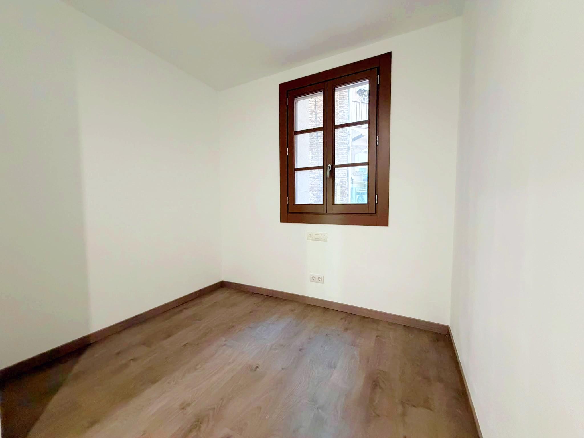 Imagen 15 Piso en venta en Barcelona / Junto L3 Poble Sec