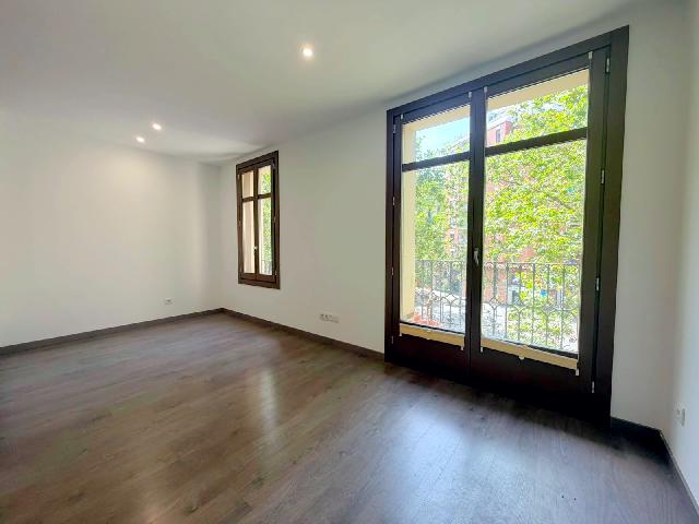 Imagen 6 Inmueble 304028 - Piso en venta en Barcelona / Junto L3 Poble Sec