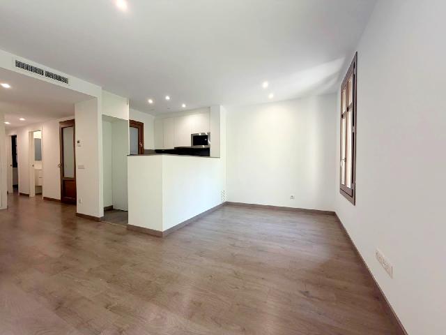 Imagen 8 Inmueble 304028 - Piso en venta en Barcelona / Junto L3 Poble Sec
