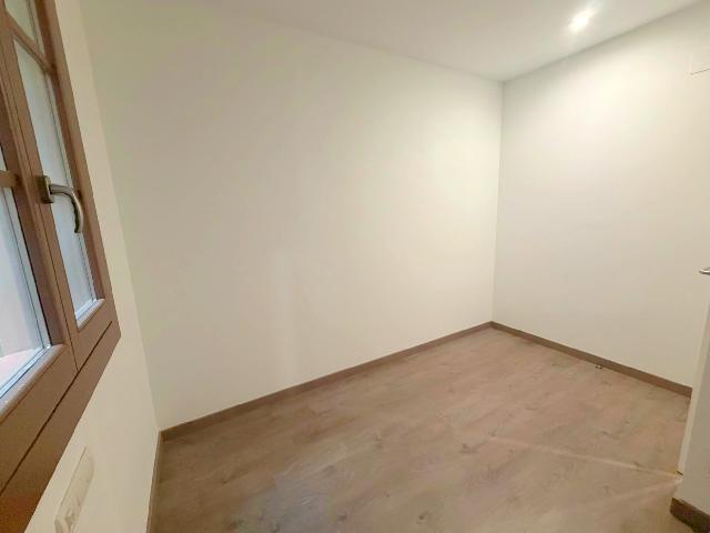 Imagen 16 Inmueble 304028 - Piso en venta en Barcelona / Junto L3 Poble Sec
