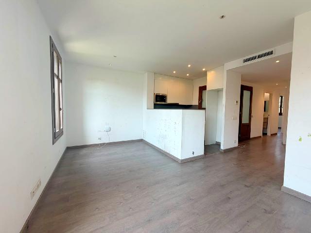 Imagen 8 Inmueble 304029 - Piso en venta en Barcelona / Avda. Paral.lel - metro L3 Poble Sec