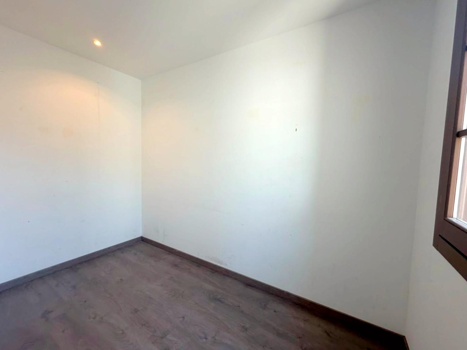 Imagen 19 Piso en venta en Barcelona / Avda. Paral.lel - metro L3 Poble Sec