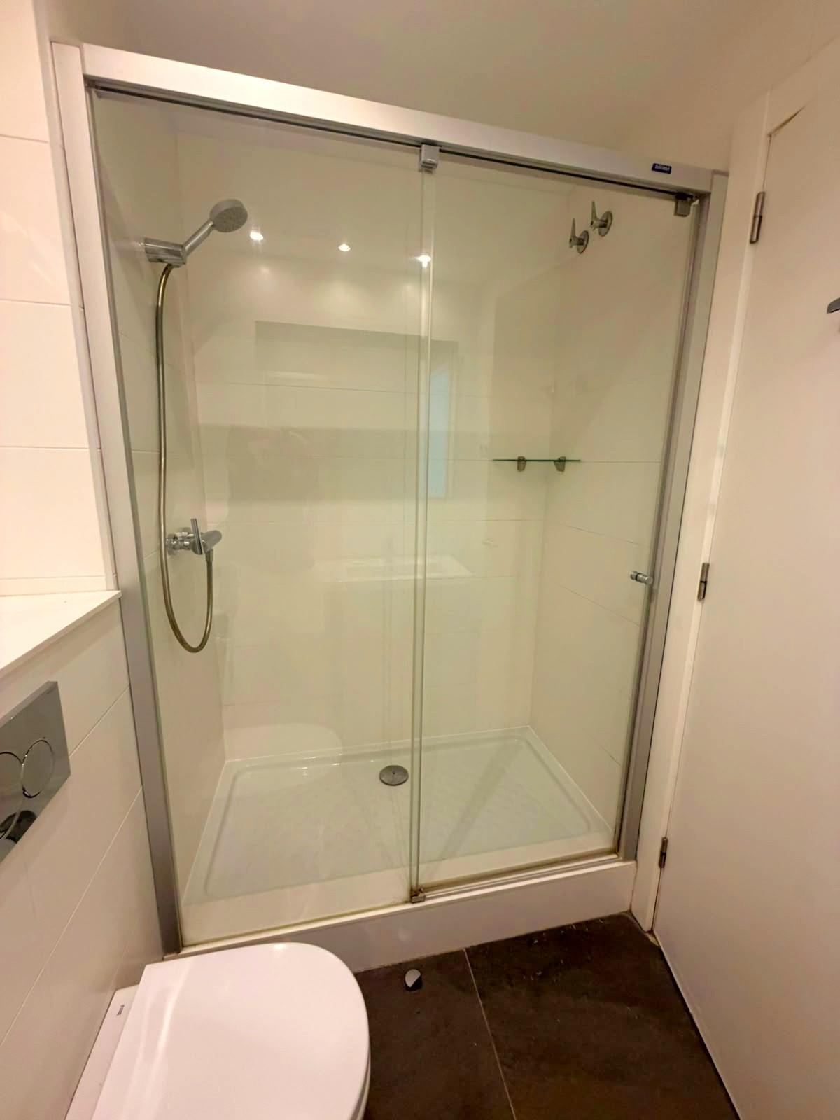 Imagen 5 Piso en venta en Barcelona / Avda. Paral.lel - metro L3 Poble Sec