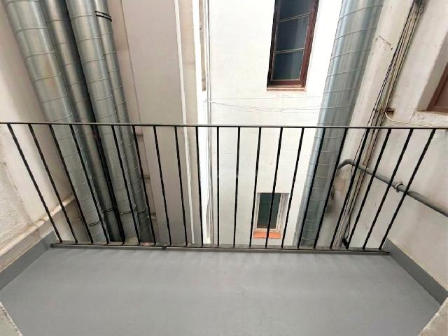 Imagen 13 Inmueble 304029 - Piso en venta en Barcelona / Avda. Paral.lel - metro L3 Poble Sec