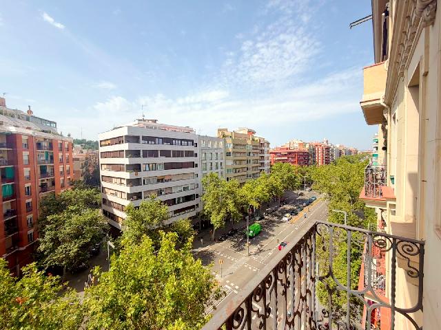 Imagen 9 Inmueble 304029 - Piso en venta en Barcelona / Avda. Paral.lel - metro L3 Poble Sec