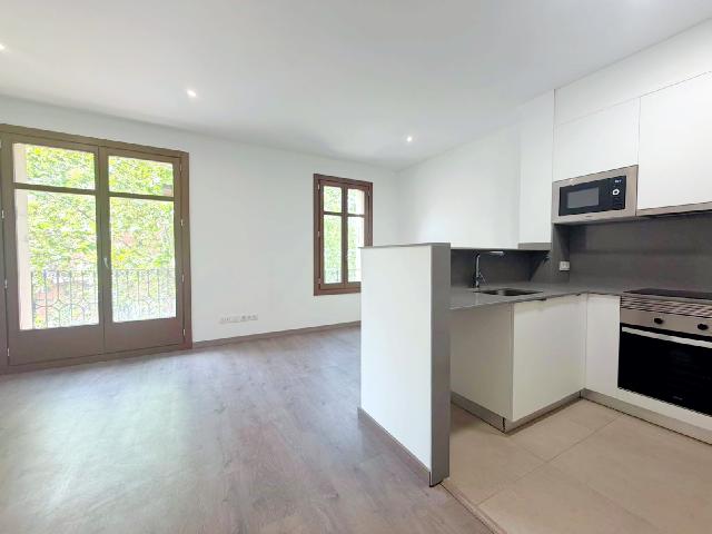 Imagen 6 Inmueble 304030 - Piso en venta en Barcelona / Junto metro L3 Poble Sec