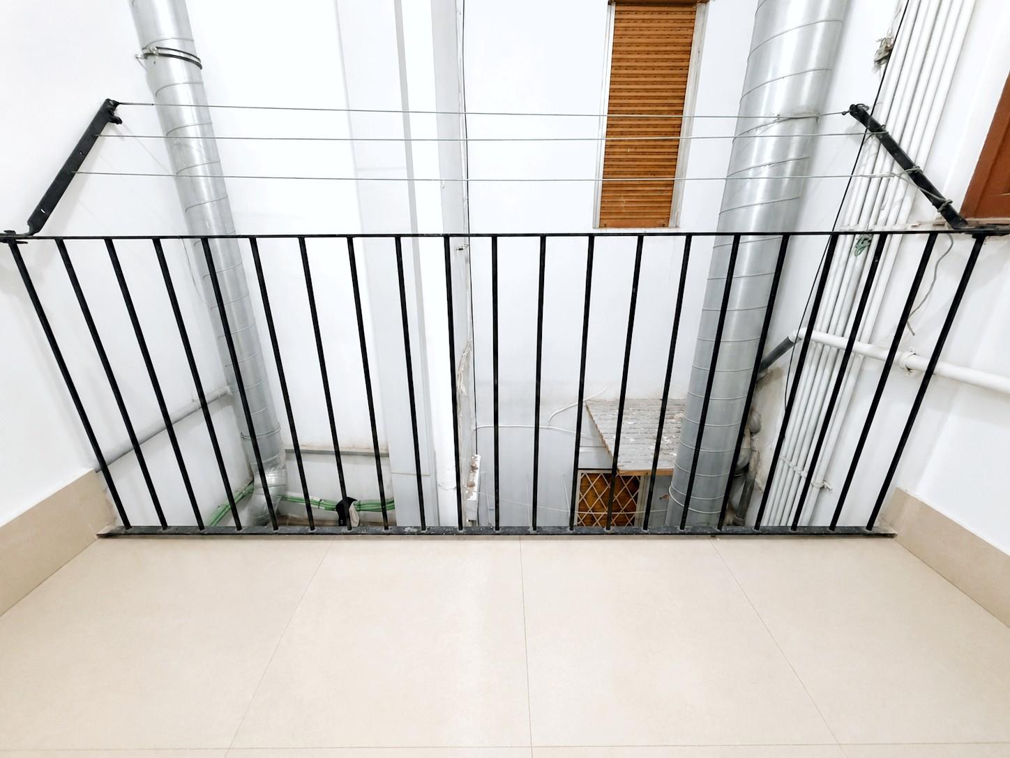 Imagen 15 Piso en venta en Barcelona / Junto metro L3 Poble Sec