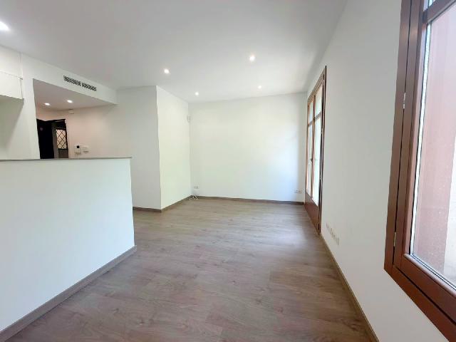 Imagen 11 Inmueble 304030 - Piso en venta en Barcelona / Junto metro L3 Poble Sec