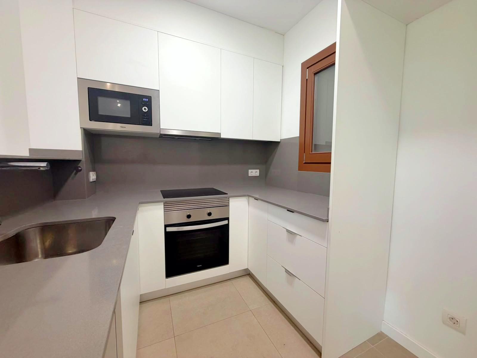 Imagen 14 Piso en venta en Barcelona / Junto metro L3 Poble Sec
