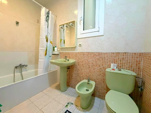Imagen 4 Inmueble 304797 - Piso en venta en Barcelona / Junto C/ Casanova