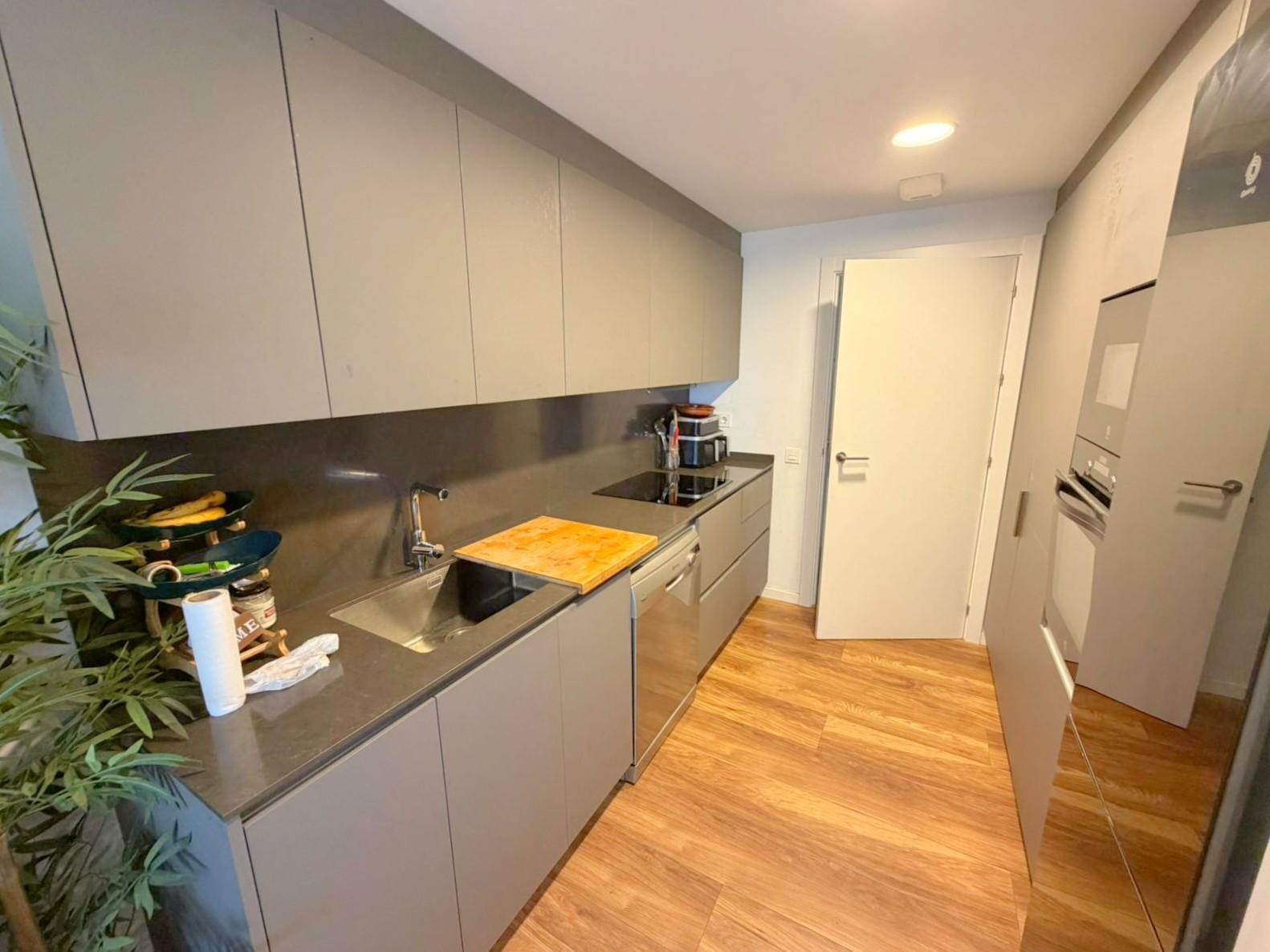 Imagen 7 Piso en venta en Prat De Llobregat El / Junto Avenida Once de Septiembre
