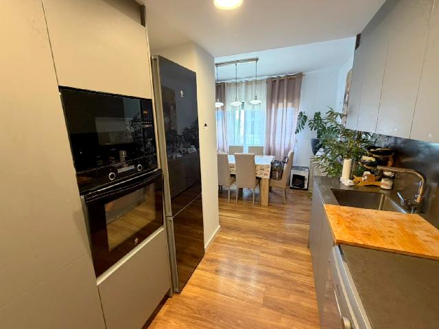 Imagen 3 Inmueble 304982 - Piso en venta en Prat De Llobregat (El) / Junto Avenida Once de Septiembre