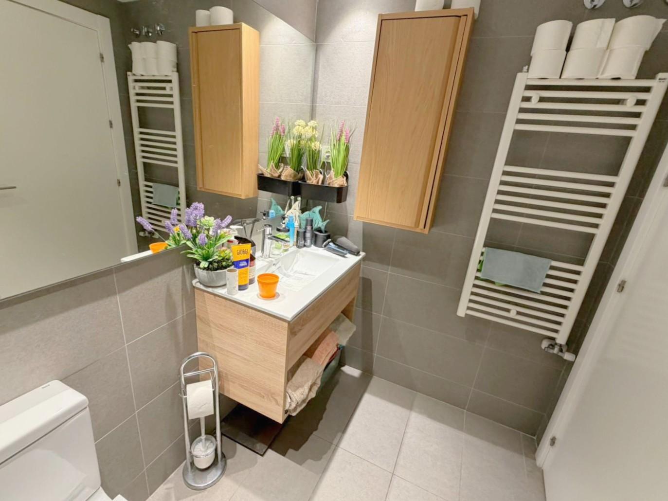 Imagen 8 Piso en venta en Prat De Llobregat El / Junto Avenida Once de Septiembre