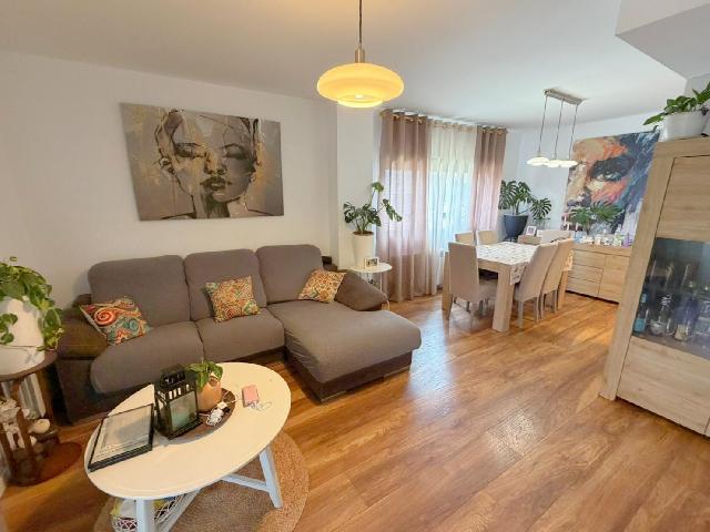 Imagen 9 Inmueble 304982 - Piso en venta en Prat De Llobregat (El) / Junto Avenida Once de Septiembre