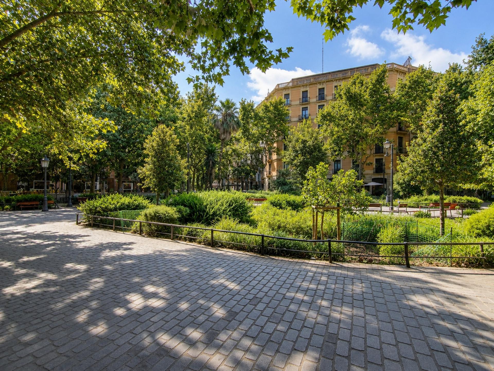 Imagen 19 Piso en venta en Barcelona / Junto Plaça Dr. Letamendi