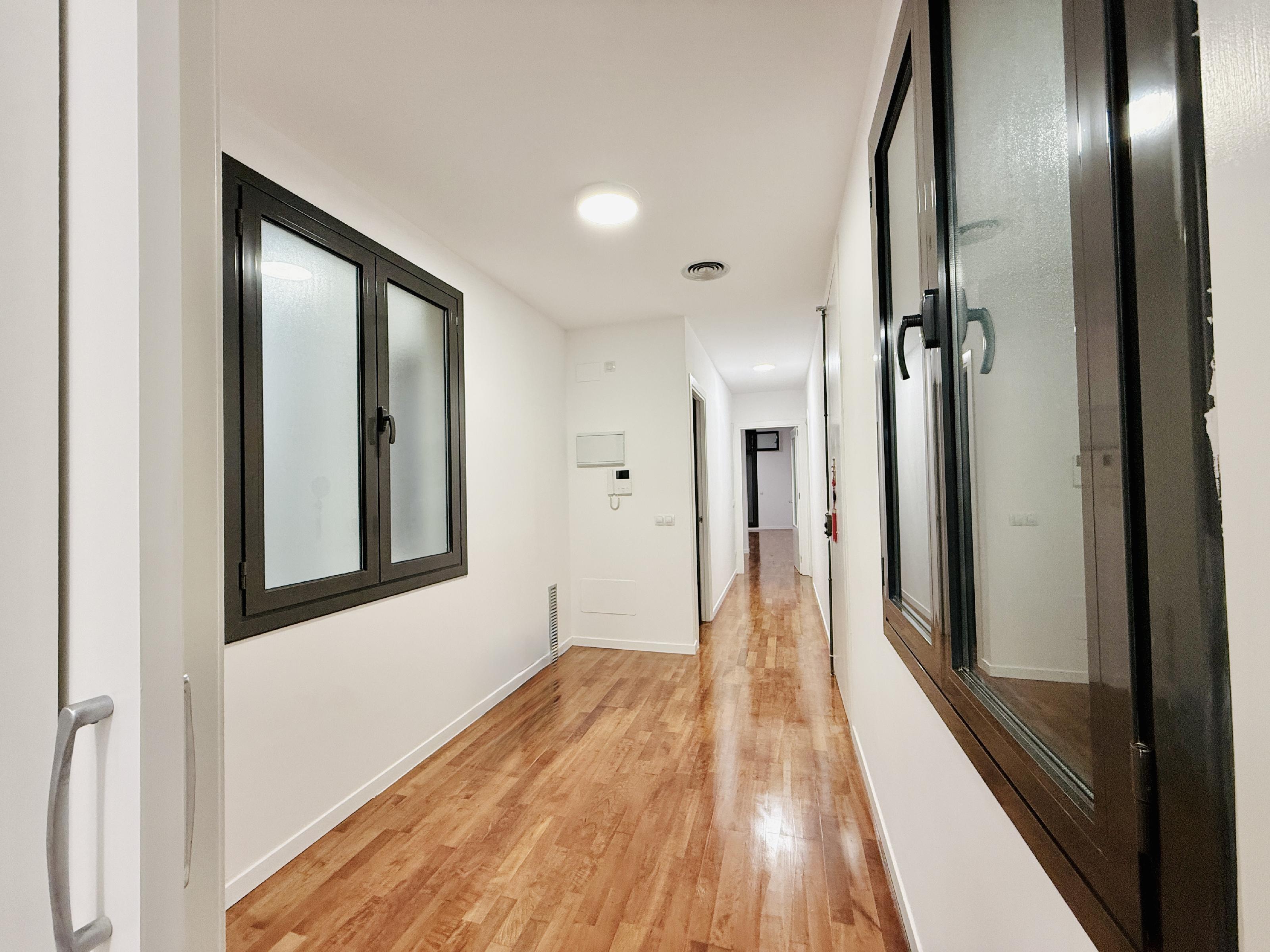 Imagen 6 Piso en venta en Barcelona / Junto Ronda Universitat