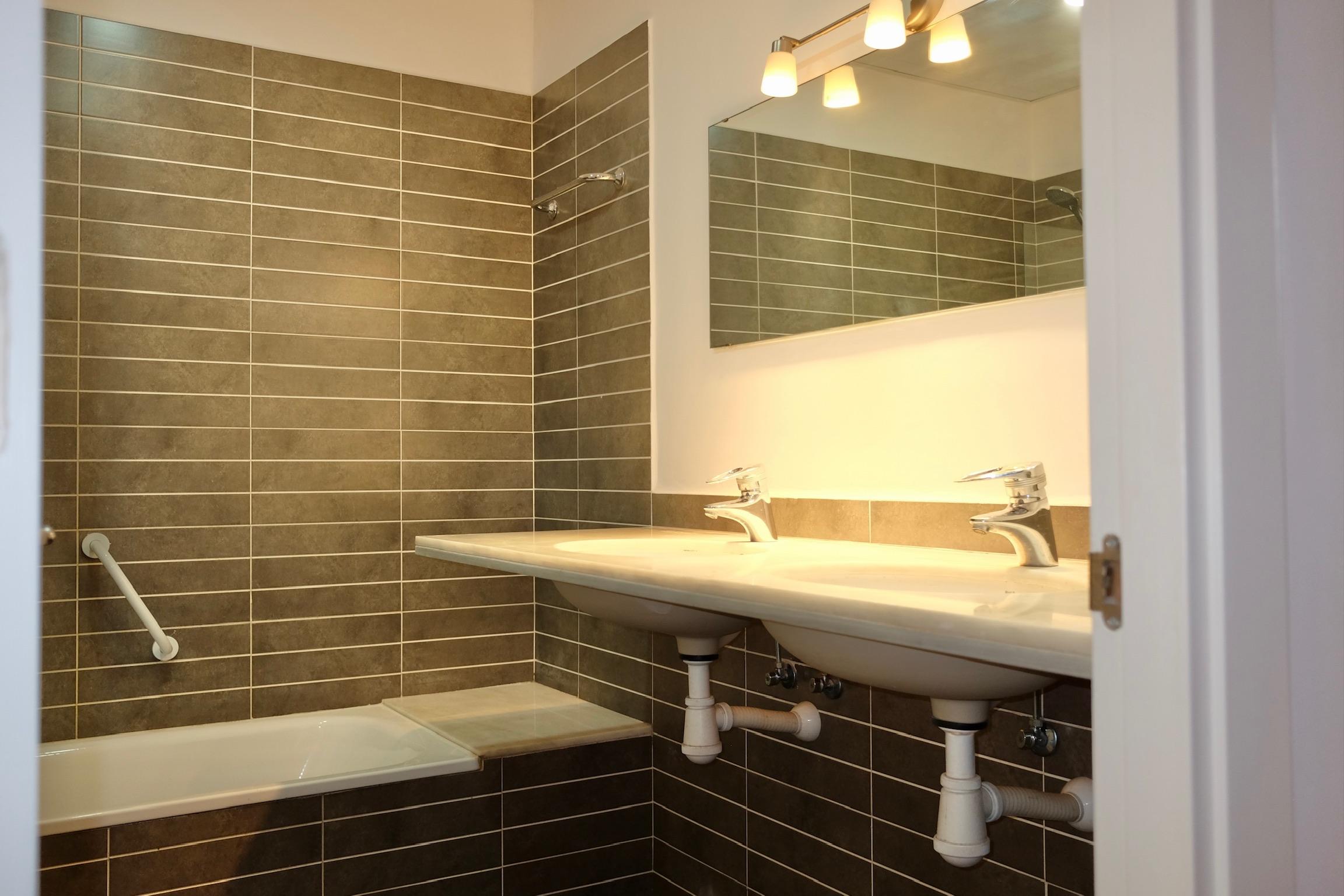 Imagen 13 Piso en venta en Barcelona / Junto Ronda Universitat