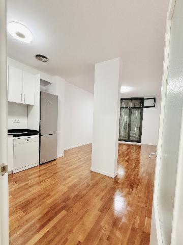 Imagen 2 Inmueble 306257 - Piso en venta en Barcelona / Junto Ronda Universitat