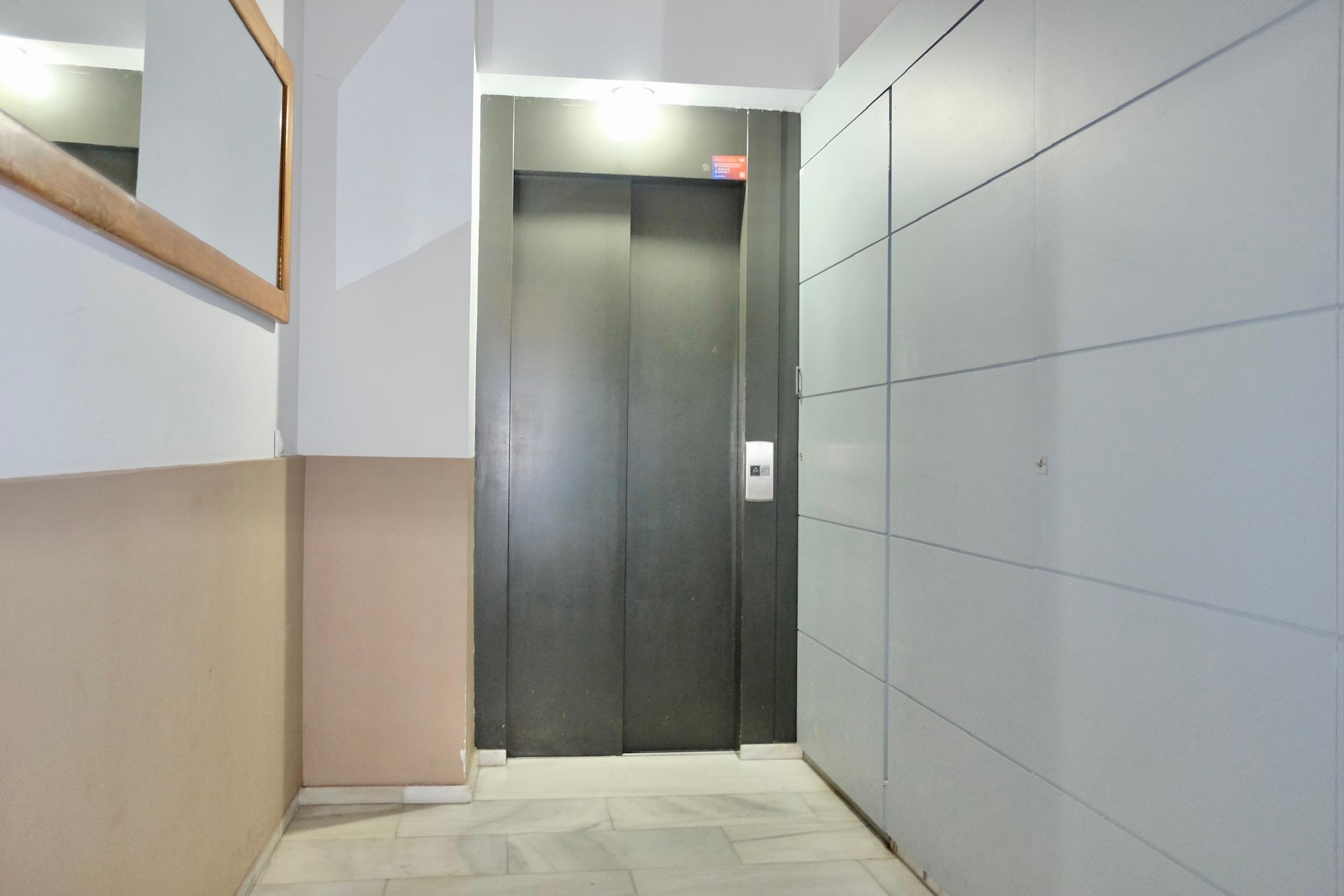 Imagen 20 Piso en venta en Barcelona / Junto Ronda Universitat
