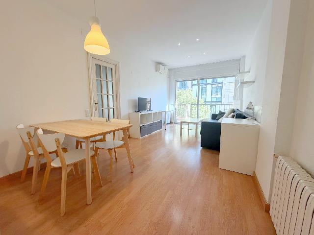 Imagen 1 Inmueble 306477 - Piso en venta en Barcelona / Plaça Universitat