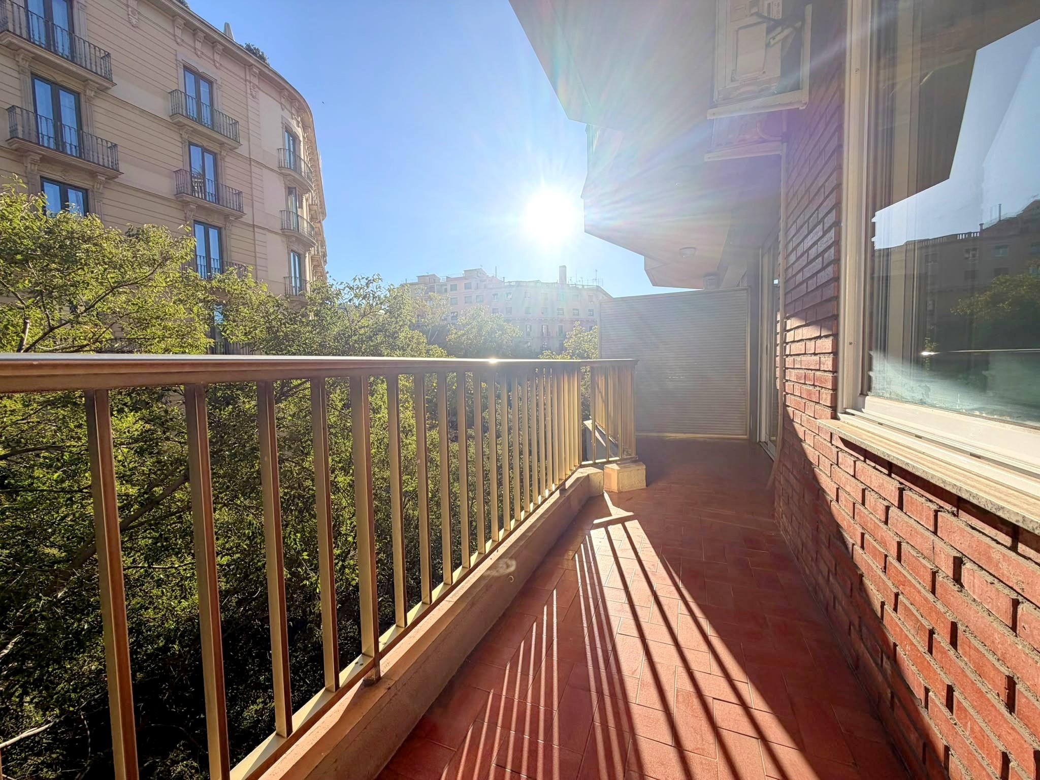 Imagen 8 Piso en venta en Barcelona / Plaça Universitat