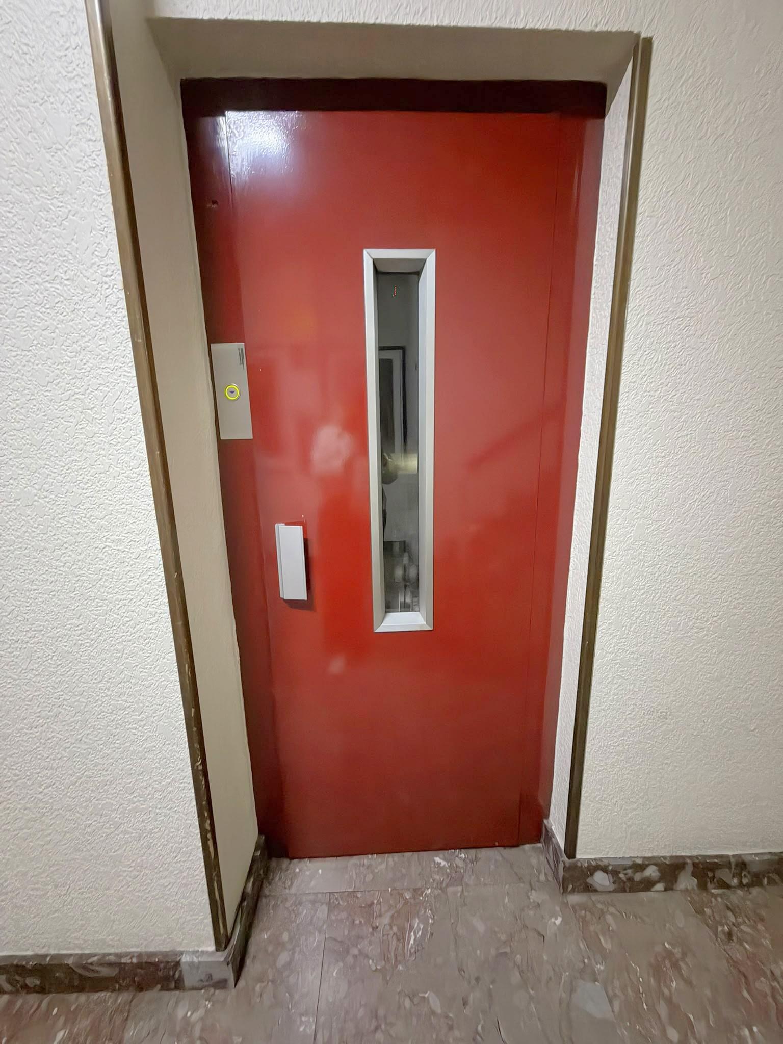 Imagen 32 Piso en venta en Barcelona / Plaça Universitat