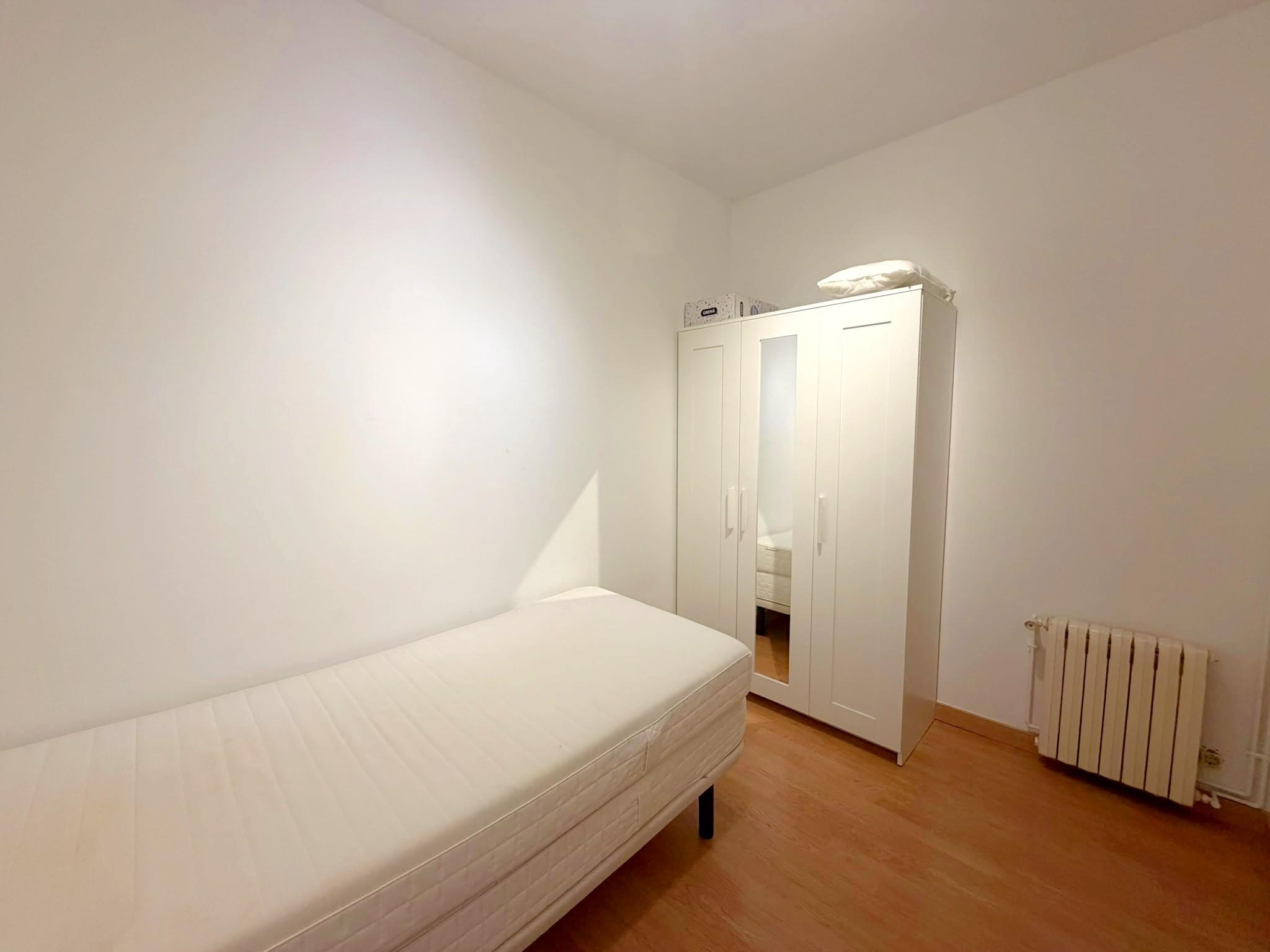 Imagen 30 Piso en venta en Barcelona / Plaça Universitat