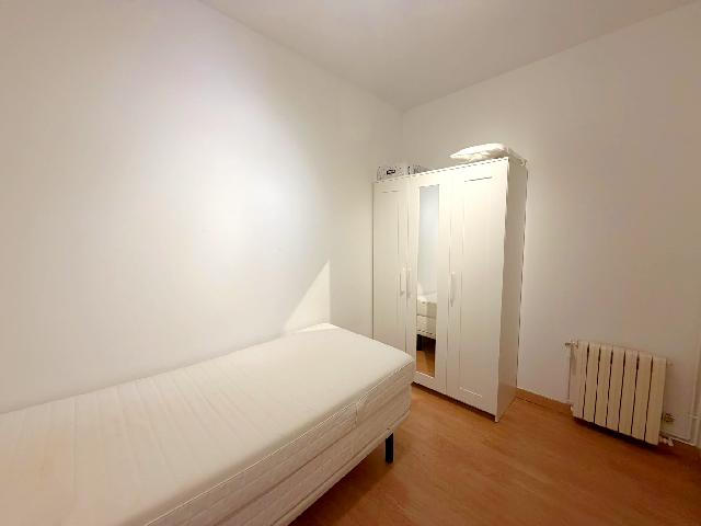 Imagen 30 Inmueble 306477 - Piso en venta en Barcelona / Plaça Universitat