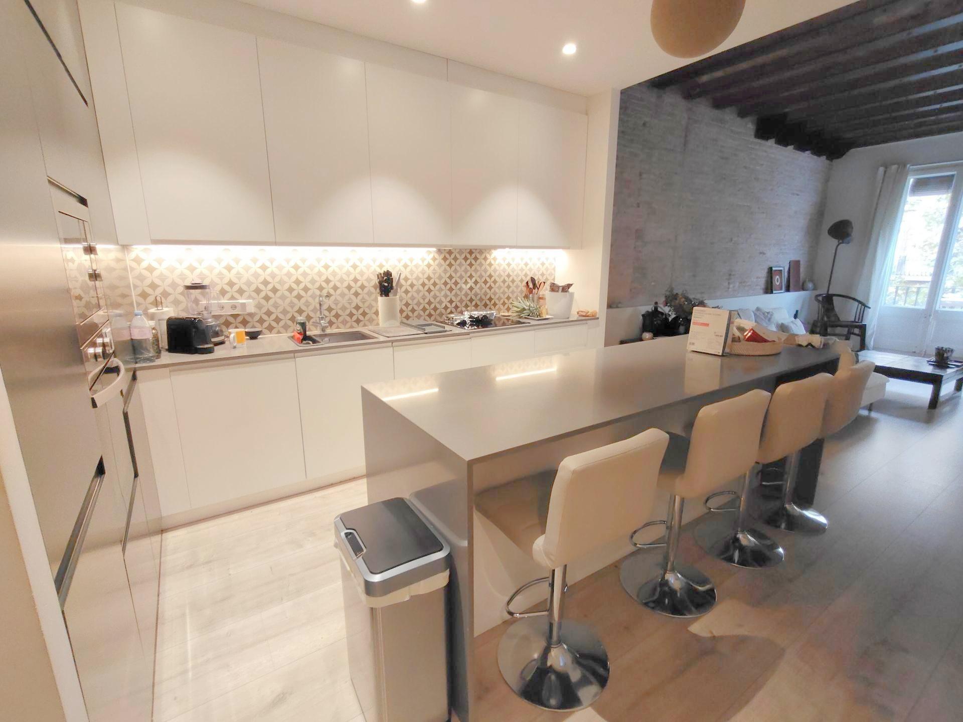 Imagen 2 Piso en venta en Barcelona / Diputació - Comte Borrell