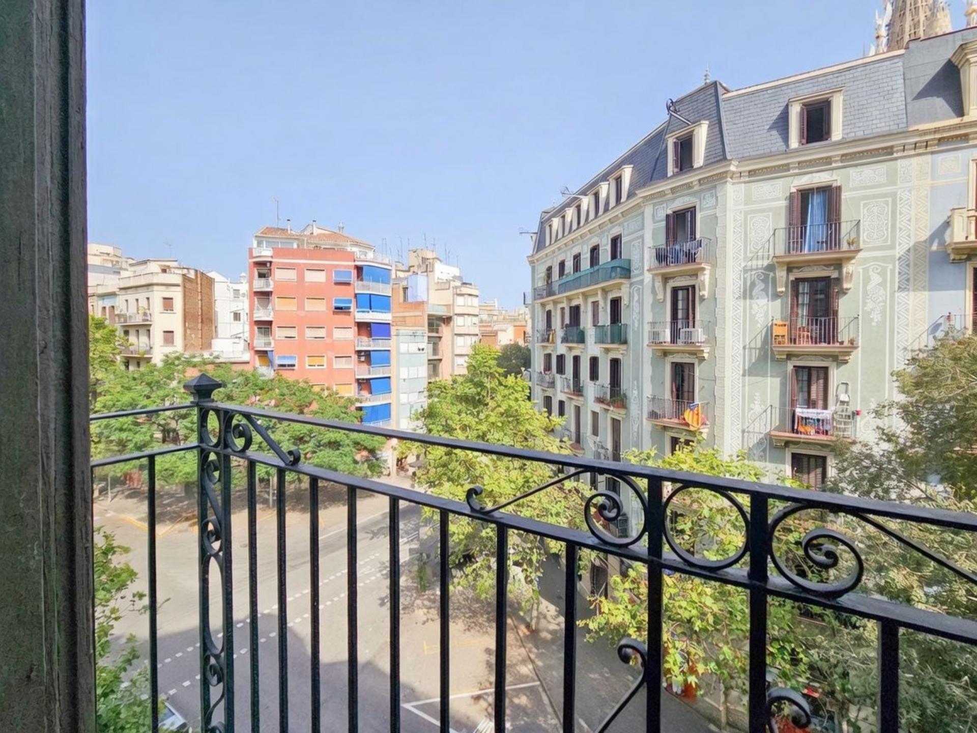 Imagen 2 Piso en venta en Barcelona / Junto Basílica Sagrada Familia